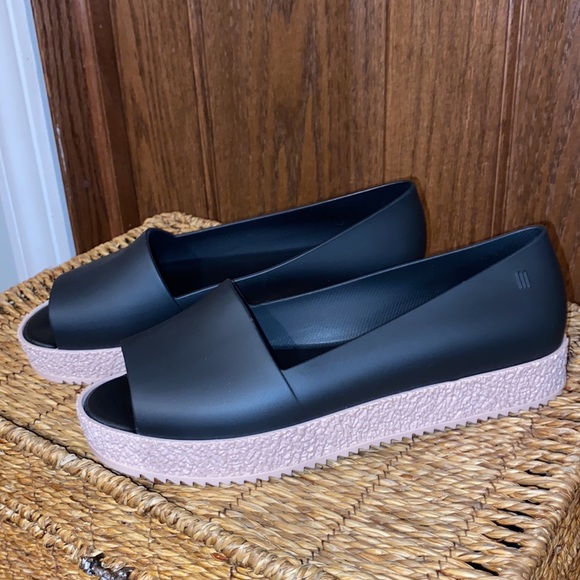 Melissa Puzzle Peep-Toe Flats-Black/Blush Pink- Women’s Size 9 - Picture 4 of 12